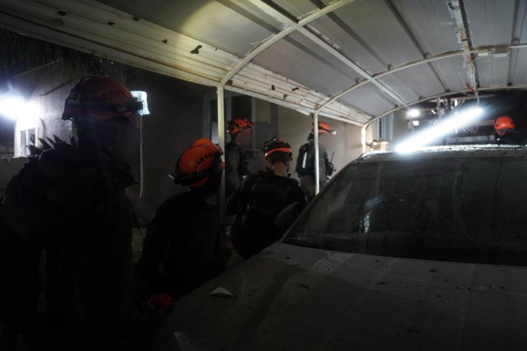 İran gece boyu durmadı: Fettah, Kadir ve Emad füzeleri İsrail'i birbirine kattı 7